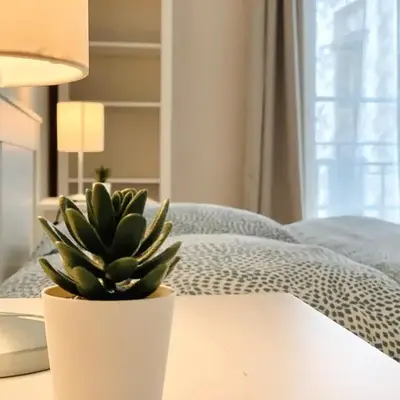 Chic & Spacious Getaway in Nice - 10min to Beach