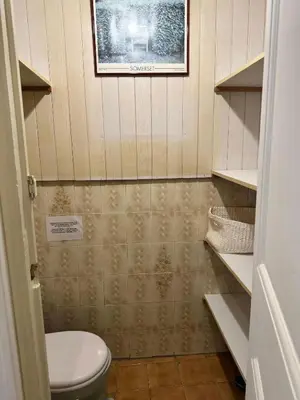 a small bathroom with a toilet in a room at MY CASA - BOSIO RAOUL - Central few steps to the sea in Nice