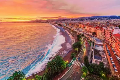 an aerial view of a beach at sunset at Bel appartement - 50m2 à 7 minutes du centre au calme in Nice