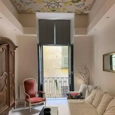 Luxury apartment In the heart of old town Nice.