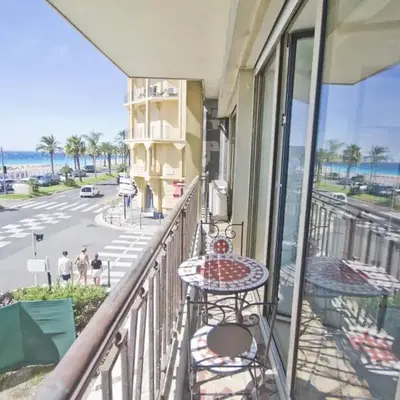 Sea Front Palace Promenade