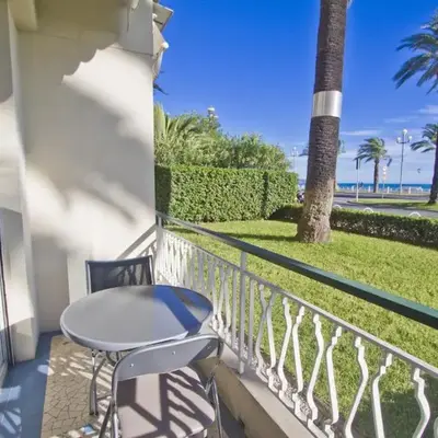 Garden Floor Condo with Promenade Sea View
