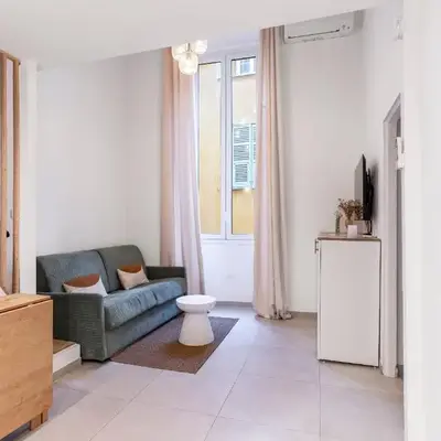 2 pièces dans le Vieux Nice - à 3 min de la mer et du célèbre cours Saleya
