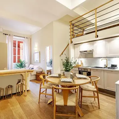Elegant flat with AC