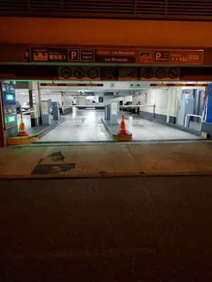 an empty parking lot in a parking garage at l'Or dans la Mer 3 in Nice
