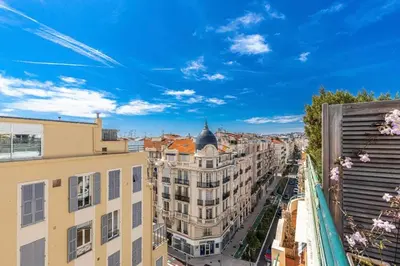 an aerial view of a city with buildings at Deux pièces terrasse sous les étoiles in Nice