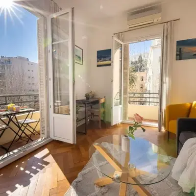* Le Provençal * cosy flat 3 min walk from the sea