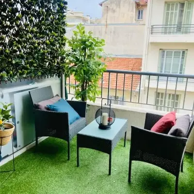 Bottero-Joli Studio avec terrasse 5 mins de la mer
