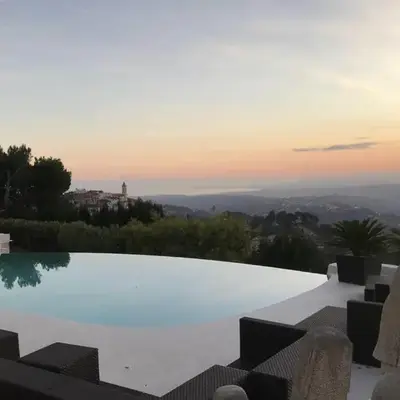Maison charmante à Aspremont avec piscine privative
