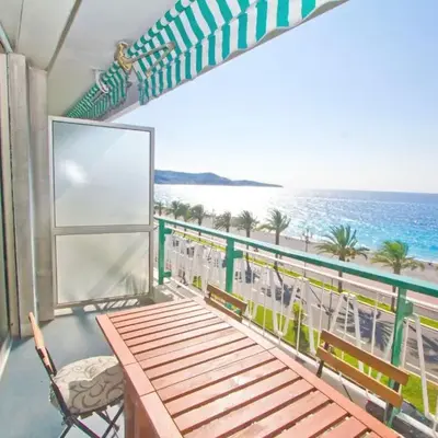 Luxury Sea Front Condo Milord