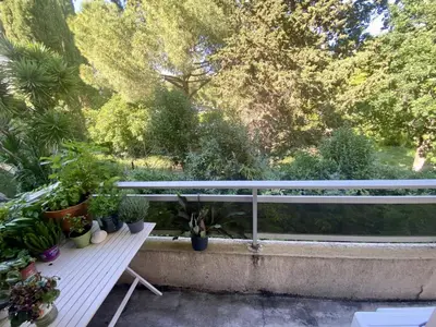 a balcony of a house with a railing at Nice ouest-Cosy Studio, Clim Wifi in Nice