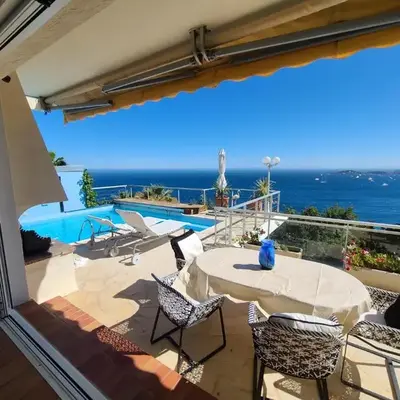 Eze sur mer - vue Saint Jean Cap Ferrat