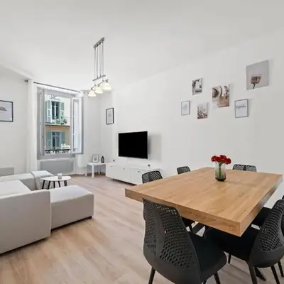 Magnifique 3 pièces de 80m2 dans le Carré d'Or