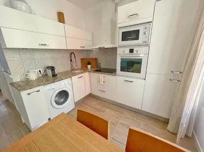 Gallery image of Escapade azuréenne in Nice
