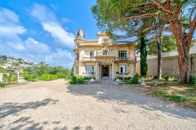 Gallery image of Luxueux 2P Proche mer in Nice