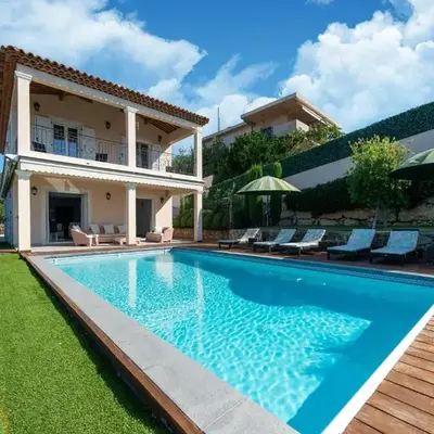 CASA-Mathilda luxueuse villa moderne avec piscine