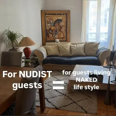 Room for NUDISTS near Nice port in a shared apartment