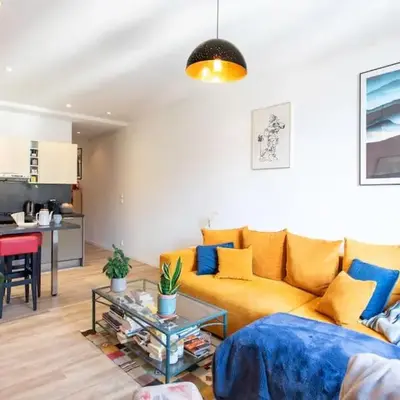 L58 Port Suite 2 BDRS 5mins Old town & Beach Tram