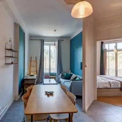 Lovely 2 bedroom Apartment in Nice with Balcony