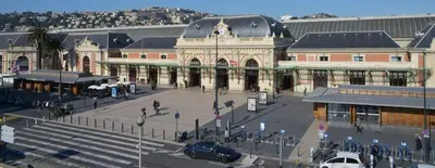 a sign for the new la marina resort at Studio l'Impérial- 3pers -Proche Centre et Plages in Nice