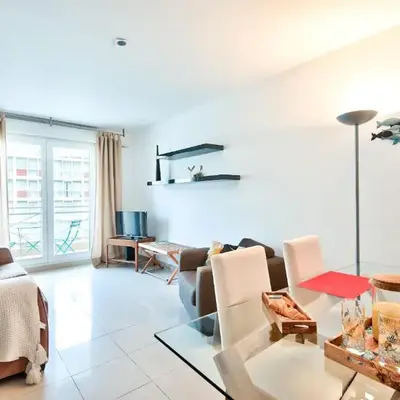 2P balcon Vue Mer YourHostHelper 2 mins de la mer