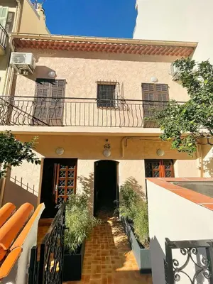 an external view of a building with a balcony at Studio cosy Nice in Nice