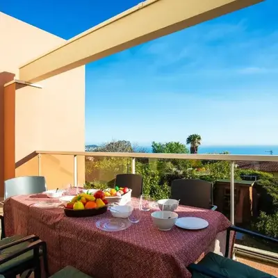 LE JARDIN BLEU AP4388 By Riviera Holiday Homes