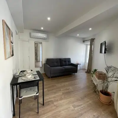 Joli Studio Place Garibaldi