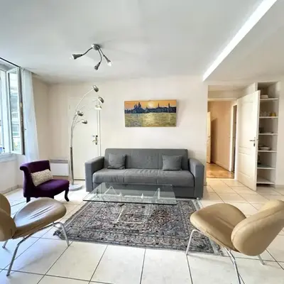 ApartHotel Riviera - Hotel des Postes 2 - City center Massena