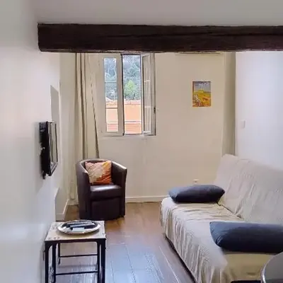 cozy apartment port of Nice