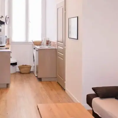Barla 1 - a cosy one bedroom apartment in Nice