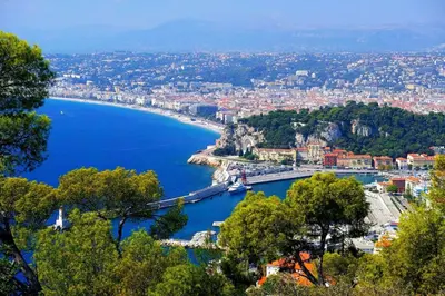 a view of a river and a city at 3P 72m2 Climatisé Vue exceptionnelle Cathédrale St Nicolas et Mer in Nice