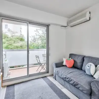 Flat with balcony 15min from Promenade des Anglais