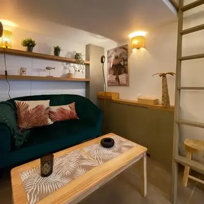 Studio à 2min à pieds de la mer et du Casino