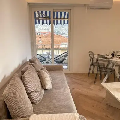 appartement port de Nice 4pers emplacement idéal