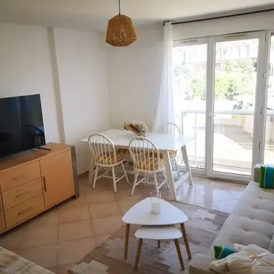 Appartement cosy sur la French Riviera I Climatisation I 2 minutes des plages