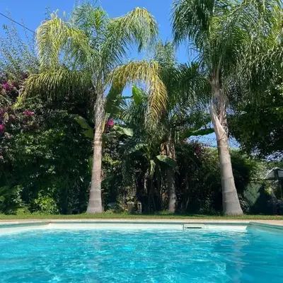 maison de charme piscine au bord de mer