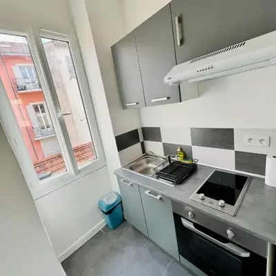 Charmant studio moderne équipé à Nice
