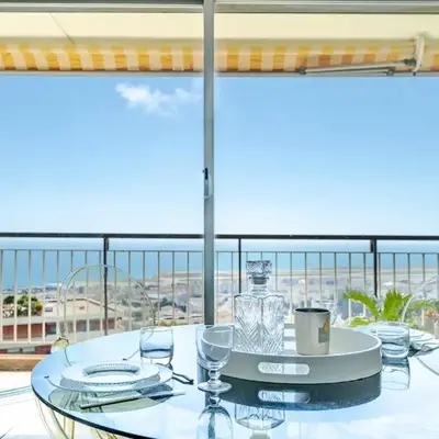 Studio Vue mer Parking Clim