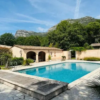 Hacienda Provençale- Piscine