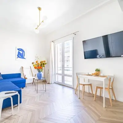Studio moderne proche mer - Balcon et Climatisé