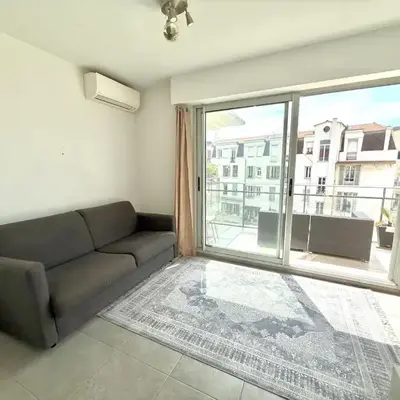 Studio Terrasse 3ème étage