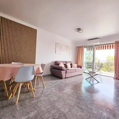 T2 Vue Mer avec Grande Terrasse & Parking 4 min Plage - SpiritofFamily06