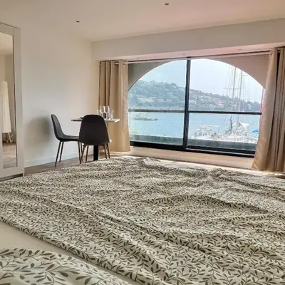 1st line sea view apartment