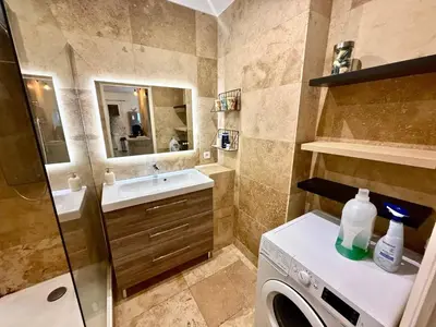 Gallery image of appartement climatisé, calme in Nice