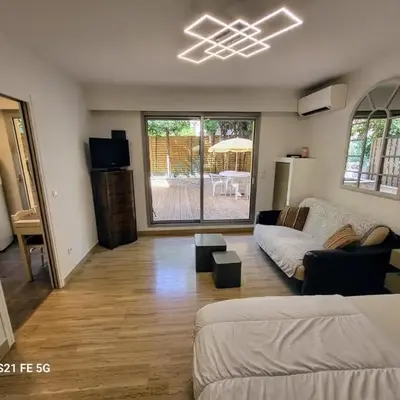 Ferber Garden - Appartement de charme avec deck privé