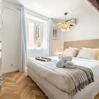 Two suites with AC in the heart of Old Nice