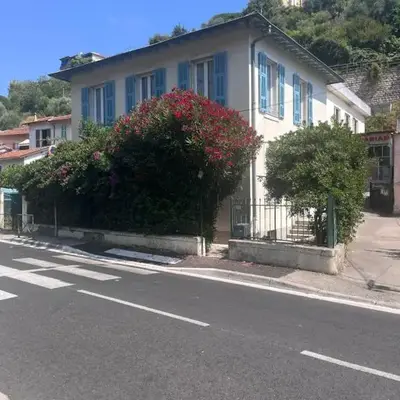 Haut de maison niçoise - Calme