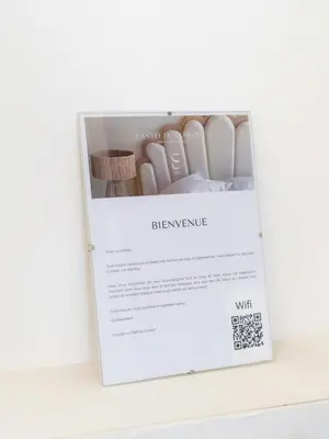 a catalogue of a product catalogue for benzrine at 2 pièces - Clim - tram à 5' centre à 15' in Nice