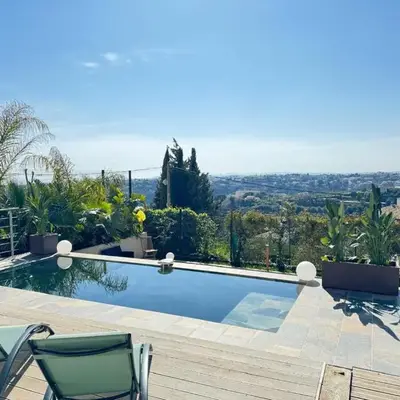 Magnifique appartement avec piscine et jardin